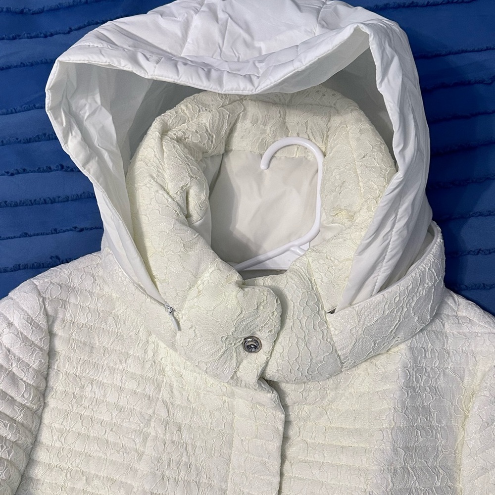 Karl Lagerfeld Off-White Textured Puffer Jacket - Picture 3 of 7